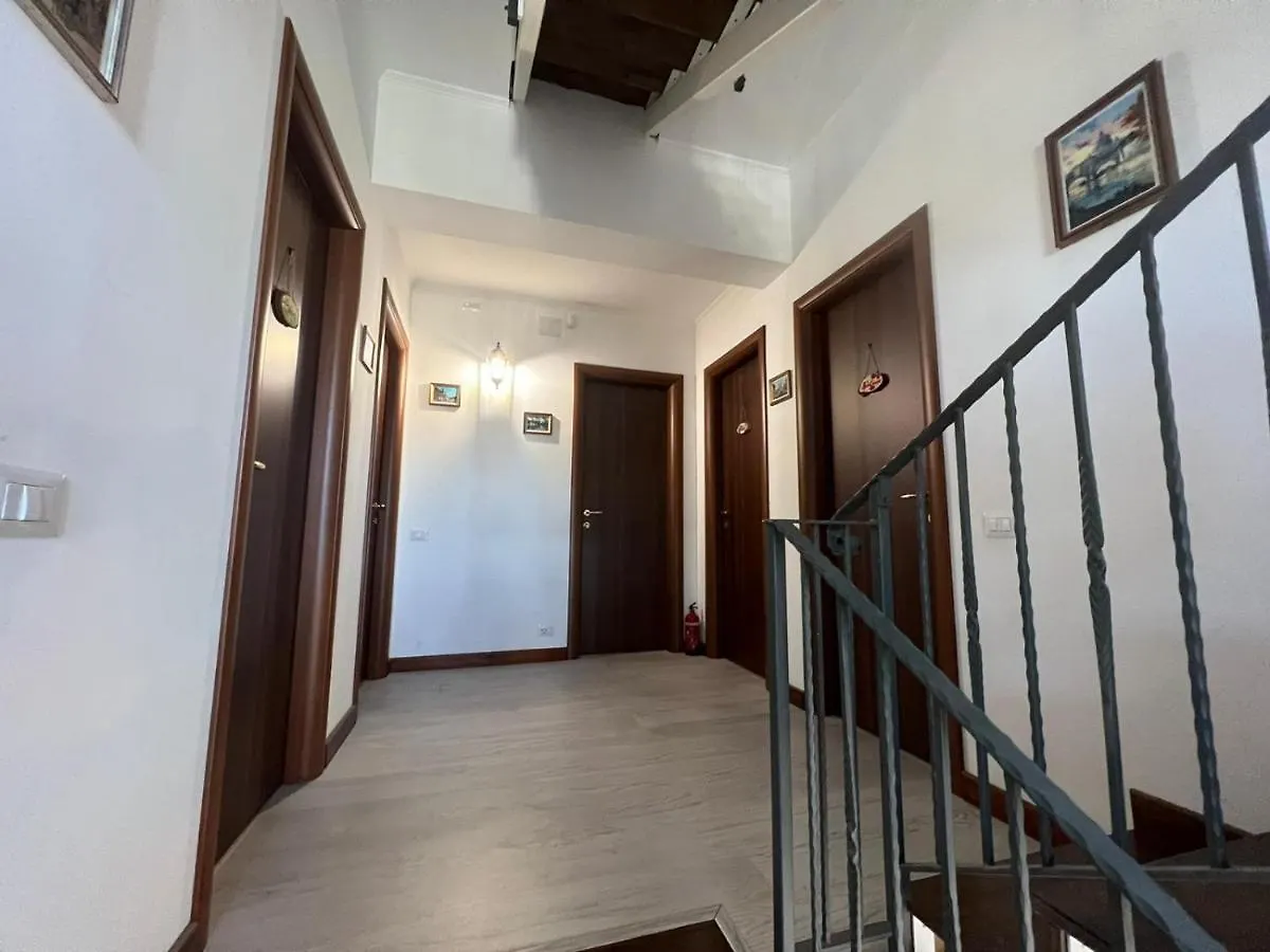 B&B Fili Al Casale 1121 Rome 0*,  Italy